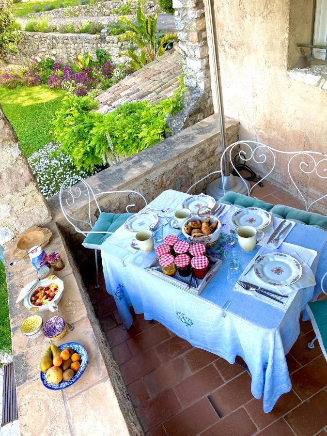 Bed and Breakfast L'Effrontee Tourrettes-sur-Loup Zewnętrze zdjęcie