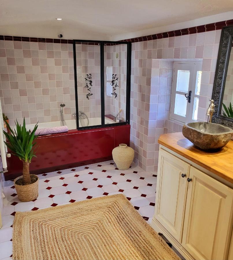 Bed and Breakfast L'Effrontee Tourrettes-sur-Loup Zewnętrze zdjęcie